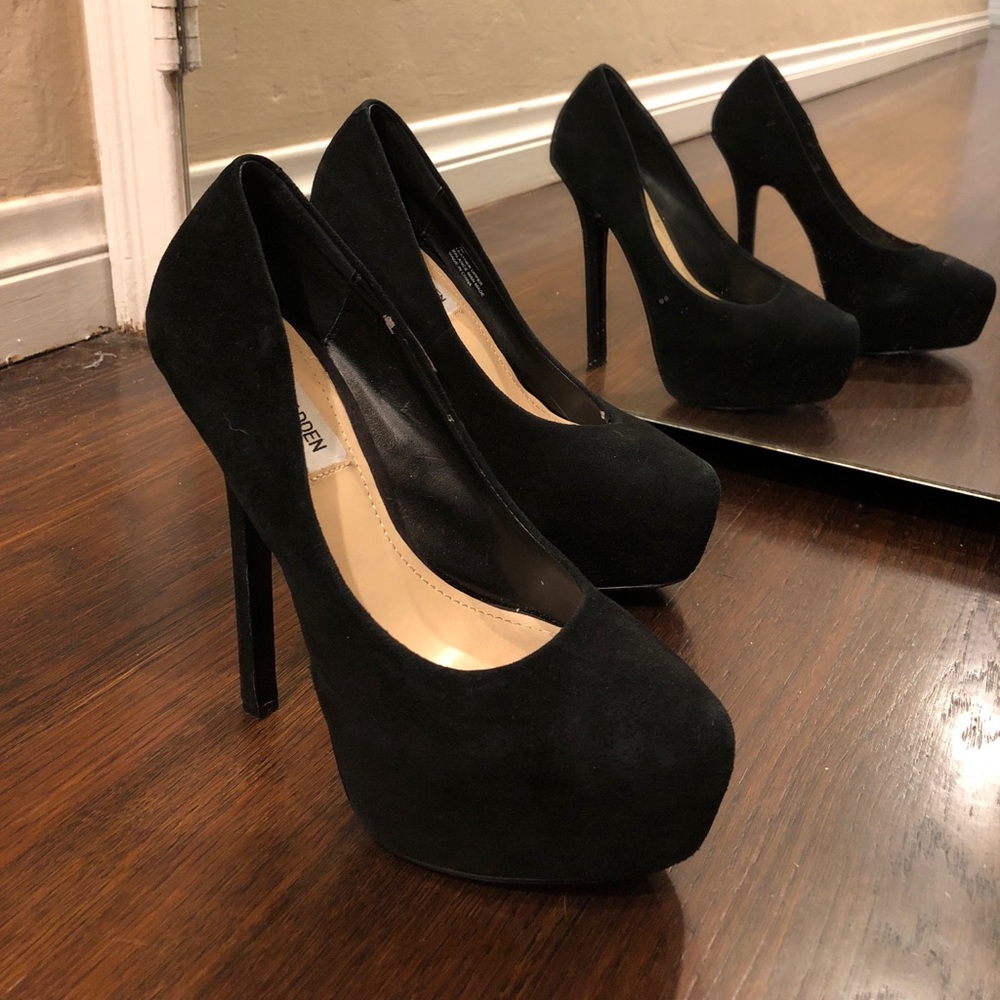 Like NEW Steve Madden Black Pump High Heels